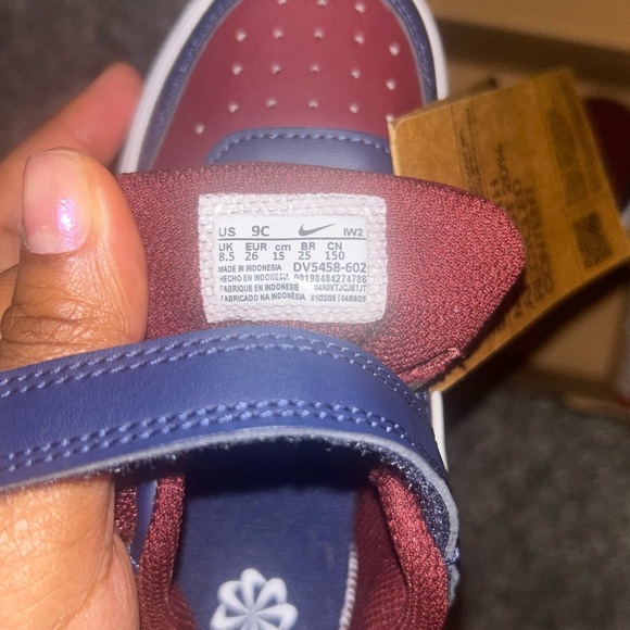 Navy Blue and Red Nike Toddler Sneakers - Picture 6 of 6